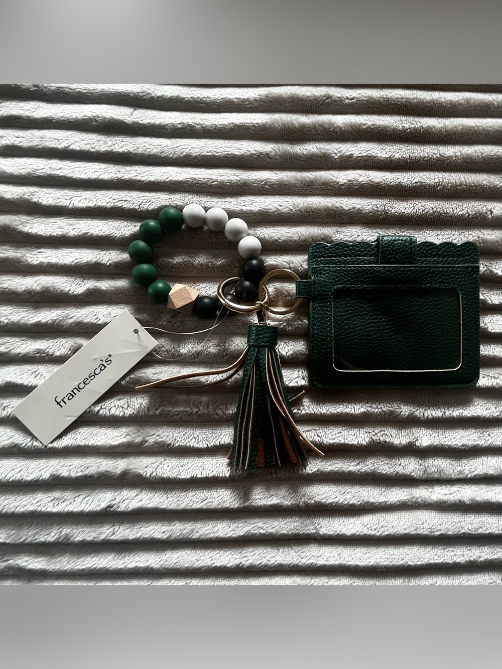 Francesca’s dark green beaded wristlet ID holder ♡